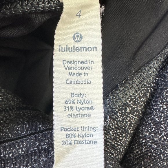 Lululemon Foil Printed Leggings with Pockets - Picture 7 of 7